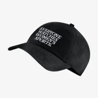 Everyone Watches жіноча Sports™ Nike by TOGETHXR Cap колір чорний