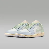 Nike Air Jordan 1 Low женская Кроссовки цвет белый