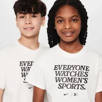 Everyone Watches женская Sports™ Nike by TOGETHXR Big детские футболка цвет белый