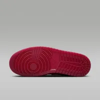 Nike Air Jordan 1 Low SE жіноча Кросівки колір червоний