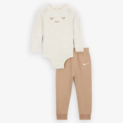 Nike Cozy Comfort Baby (12-24M) 2-Piece Long Sleeve Bodysuit набор цвет коричневый