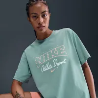 Nike Sportswear женская Loose Short-Sleeve Graphic футболка цвет зеленый