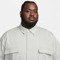 Nike Life чоловічі Woven Military Short-Sleeve Button-Down Shirt колір сірий