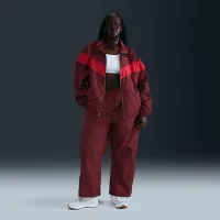Nike Windrunner женская Loose UV Woven Full-Zip Куртка (большие размеры) цвет красный