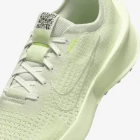 Nike Interact Run женская Road Running Кроссовки цвет зеленый