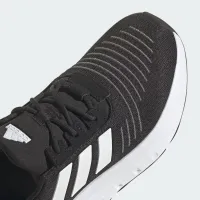 Кросівки adidas Swift Run Кросівки IG7293 - Чорні