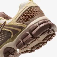 Nike Vomero 5 Big дитячі Кросівки колір коричневий