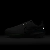 Nike Vomero 17 чоловічі Road Running Кросівки (Extra Wide) колір білий