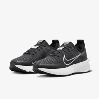 Nike Interact Run жіноча Road Running Кросівки колір чорний
