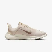 Nike Flex Experience Run 12 жіноча Road Running Кросівки (Extra Wide) колір коричневий