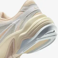 Nike AL8 жіноча Кросівки колір сірий