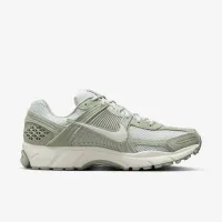 Nike Zoom Vomero 5 чоловічі Кросівки колір зелений