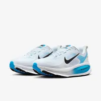 Nike Vomero 18 чоловічі Road Running Кросівки (Extra Wide) колір білий