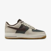Nike Air Force 1 '07 чоловічі Кросівки колір коричневий