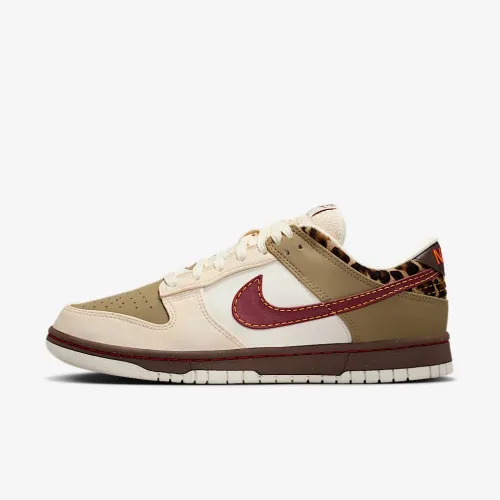 Nike Dunk Low женская Кроссовки цвет коричневый