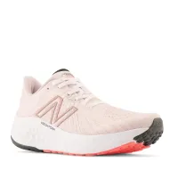 Кроссовки New Balance Fresh Foam Vongo v5 WVNGOCP5 - Розовые