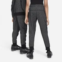 Nike Sportswear Tech Fleece Big детские (для мальчиков) Winterized Pants цвет черный