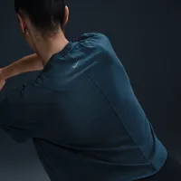 Nike One Relaxed женская Dri-FIT Cropped Short-Sleeve Top синий