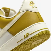 Nike Air Force 1 '07 чоловічі Кросівки колір коричневий