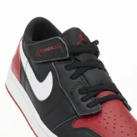 Кросівки Nike Air Jordan 1 Low Flyease DM1206-066 - чорно-червоні
