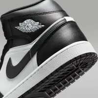 Nike Air Jordan 1 Mid чоловічі Кросівки колір чорний