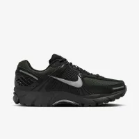 Nike Zoom Vomero 5 чоловічі Кросівки колір чорний