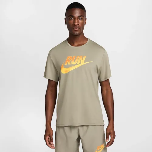 Nike Miler Run Energy мужские Dri-FIT Short-Sleeve Running Top цвет зеленый