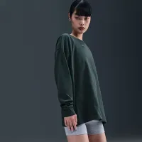 Nike Sportswear Essential женская оверсайз Long-Sleeve футболка цвет зеленый
