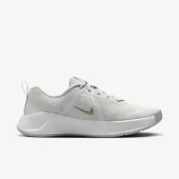 Nike MC Trainer 3 жіноча для тренування Кросівки колір сірий