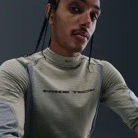 Nike Tech мужские Base Layer Long Sleeve Top цвет зеленый