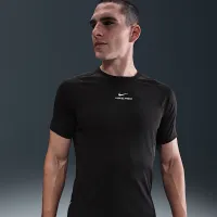 Nike Pro тренувальні чоловічі Dri-FIT Short-Sleeve Top колір чорний