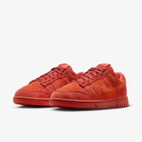 Nike Dunk Low SE жіноча Кросівки колір червоний