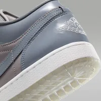 Nike Air Jordan 1 Low SE чоловічі Кросівки колір сірий