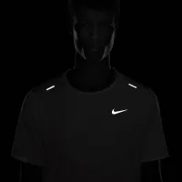 Nike Rise 365 мужские Dri-FIT Short-Sleeve Running Top цвет белый