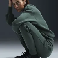 Nike Sportswear Tech Fleece женская оверсайз Crew-Neck свитшот цвет зеленый