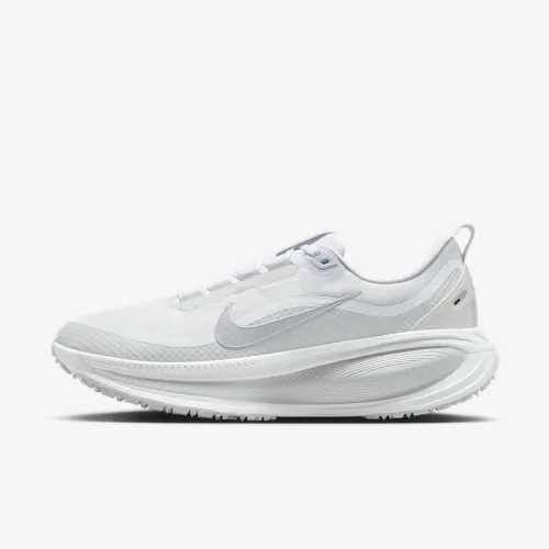 Nike Vomero 18 GORE-TEX мужские Waterproof Road Running Кроссовки with Reflective Accents цвет белый