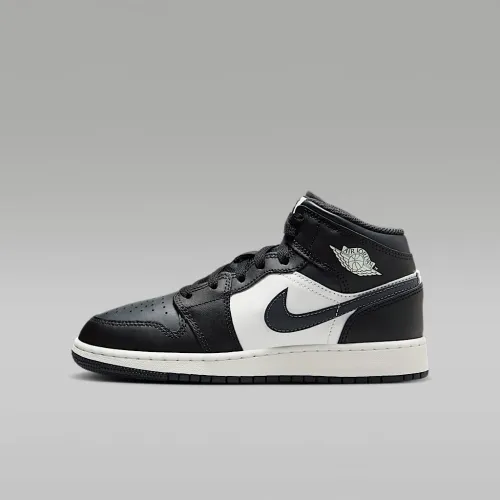 Nike Air Jordan 1 Mid Big дитячі Кросівки колір чорний