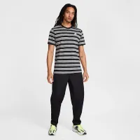 Nike Club чоловічі футболка колір чорний