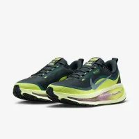 Nike Vomero 18 GORE-TEX женская Waterproof Road Running Кроссовки with Reflective Accents цвет зеленый