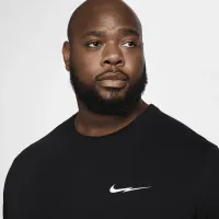 Nike Sportswear чоловічі футболка колір чорний