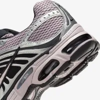 Nike Air Max Moto 2K жіноча Кросівки колір сірий
