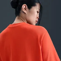 Nike Sportswear Essential жіноча Boxy футболка колір червоний