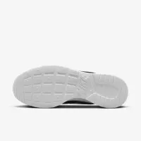 Nike Tanjun EasyOn женская Кроссовки цвет черный