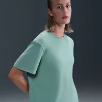 Nike One Relaxed женская Dri-FIT Short-Sleeve Top цвет зеленый