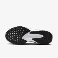 Nike Quest 6 чоловічі Road Running Кросівки колір білий