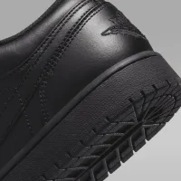 Nike Air Jordan 1 Low чоловічі Кросівки колір чорний