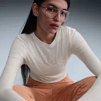 Nike Sportswear Chill Knit жіноча Slim Cropped футболка колір білий