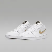 Nike Air Jordan 1 Low SE жіноча Кросівки колір білий