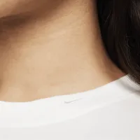 Nike Sportswear Essential женская Crop футболка цвет белый