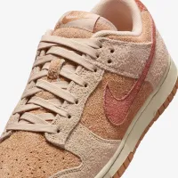 Nike Dunk Low жіноча Кросівки колір коричневий
